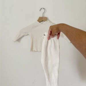 5 for $25 ✨ Old Navy Cream Kids Matching Set